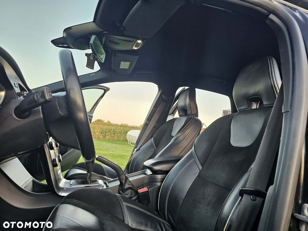 Volvo V40 - 20