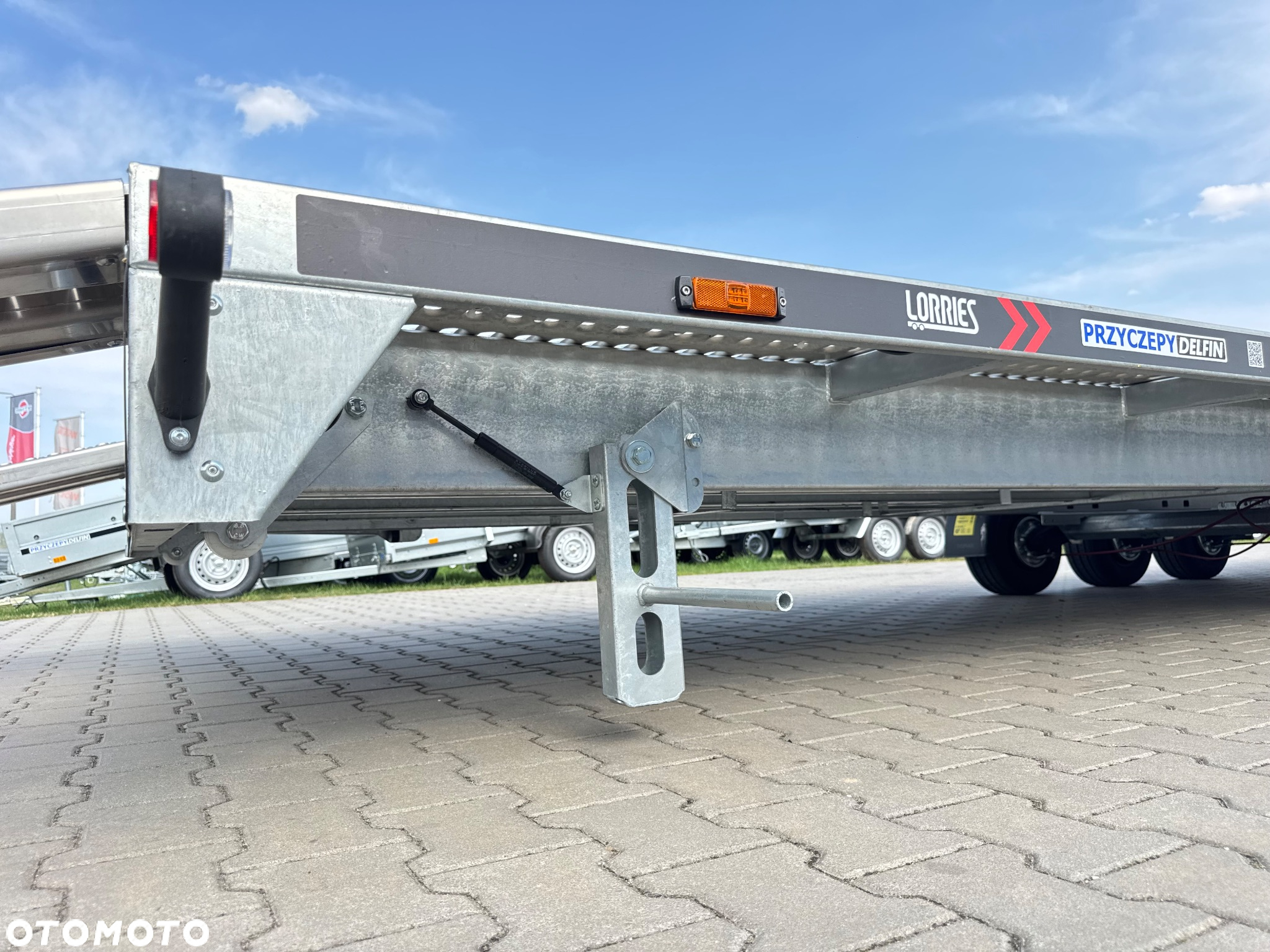 Lorries PL35-8521 laweta na dwa auta 3500kg wypełnienie podłogi ALU 3 osie - 19