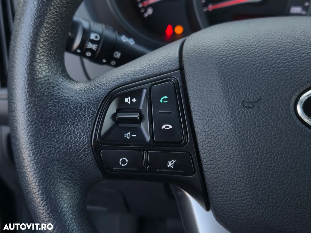 Kia Rio 1.4 EX Basis - 17