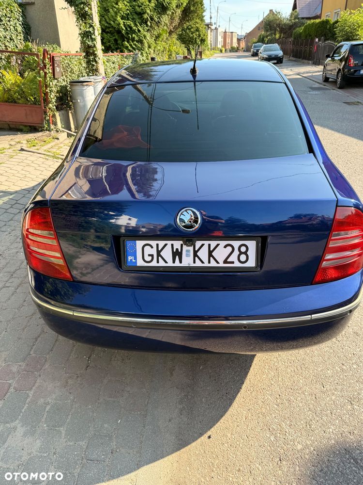 Skoda Superb 2.8 V6 Elegance - 6