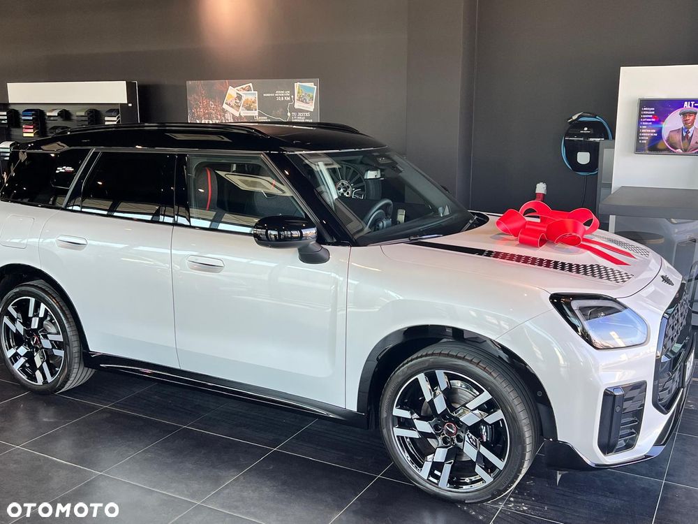 MINI Countryman C John Cooper Works Trim - 3