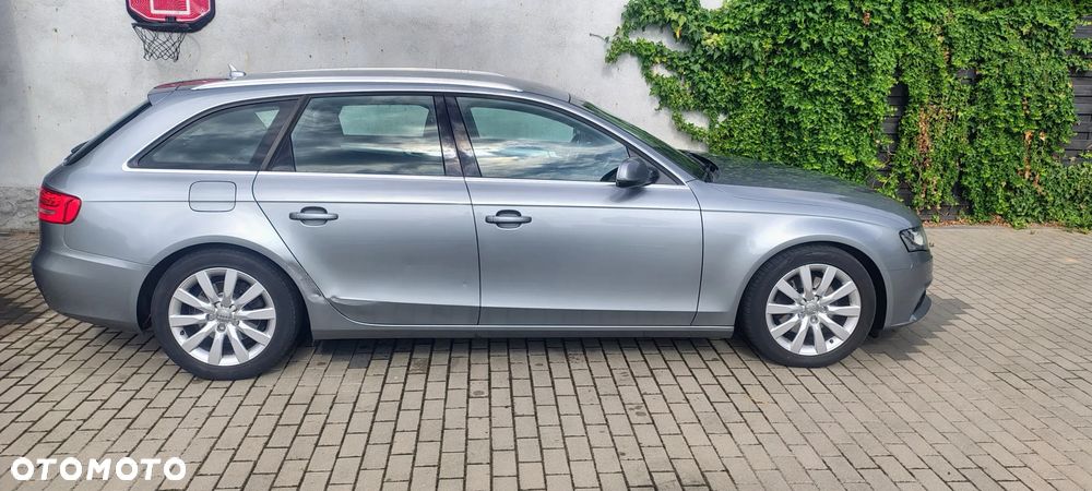 Audi A4 Avant - 5