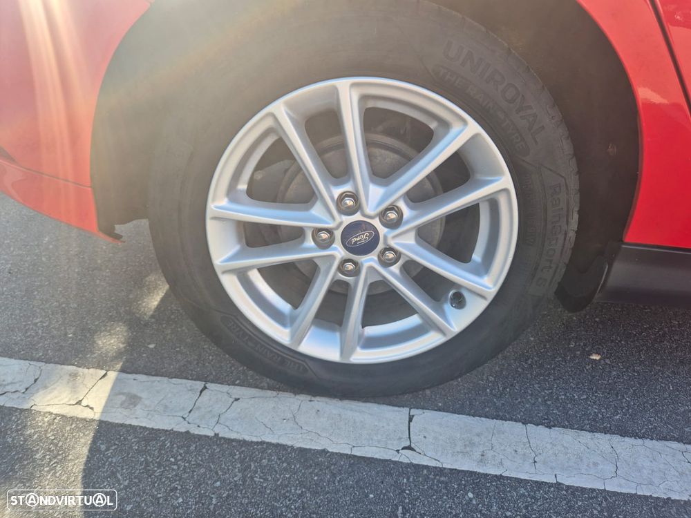 Ford Focus - 15