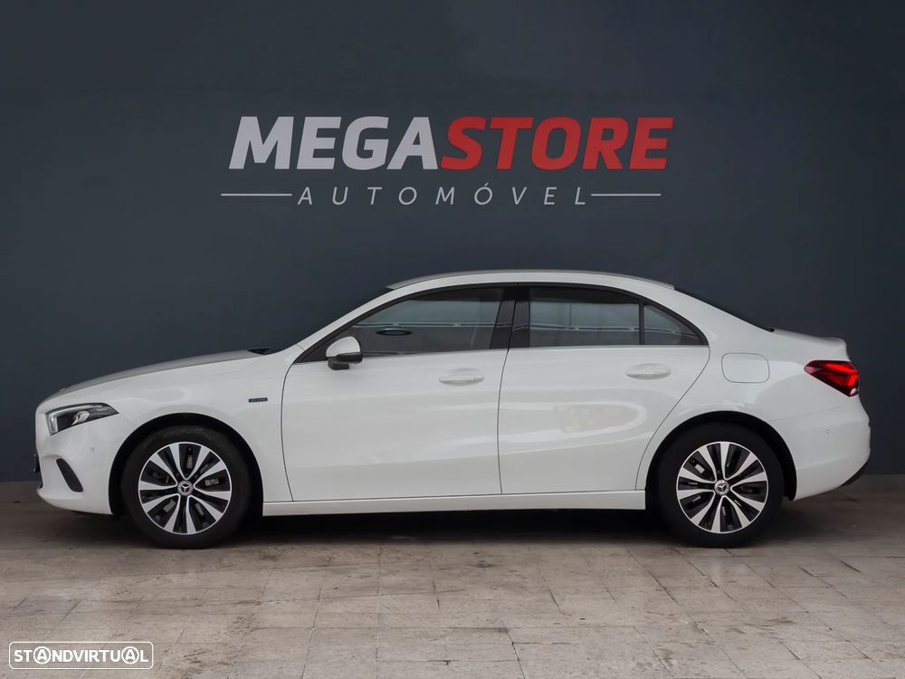 Mercedes-Benz A 250 Limousine e Style Plus - 4