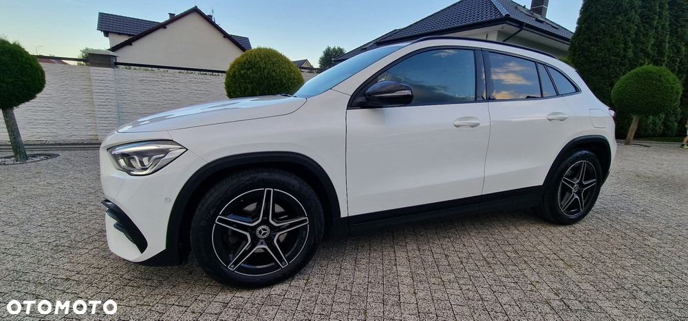 Mercedes-Benz GLA - 7