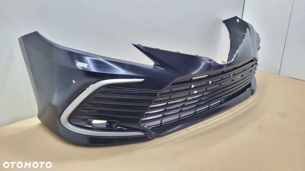 TOYOTA CAMRY VIII VX70 LIFT 21- zderzak przedni ŁADNY - 3