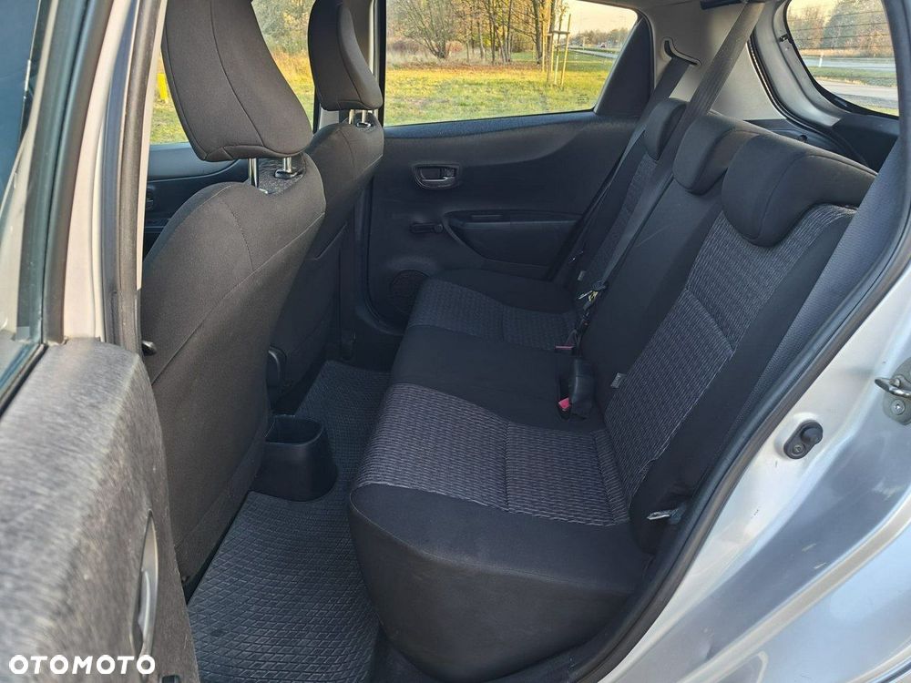 Toyota Yaris - 11