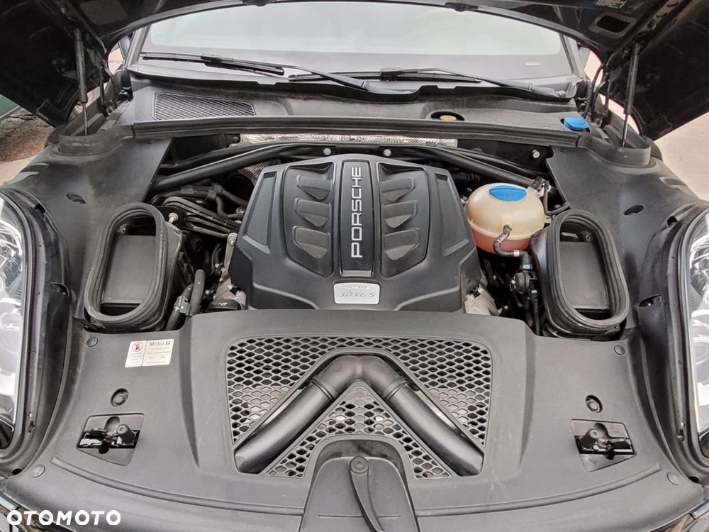 Porsche Macan - 23