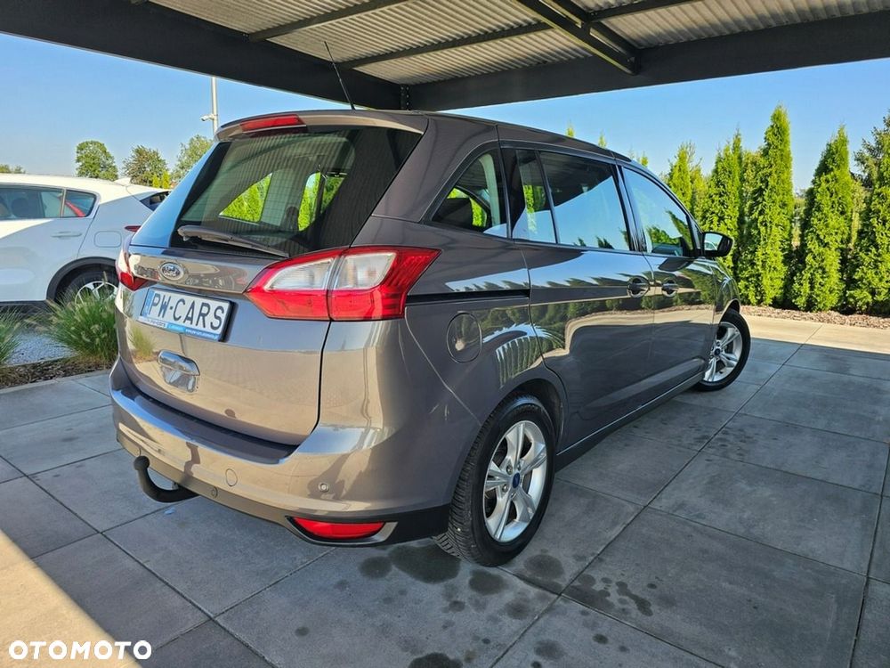 Ford Grand C-MAX - 3