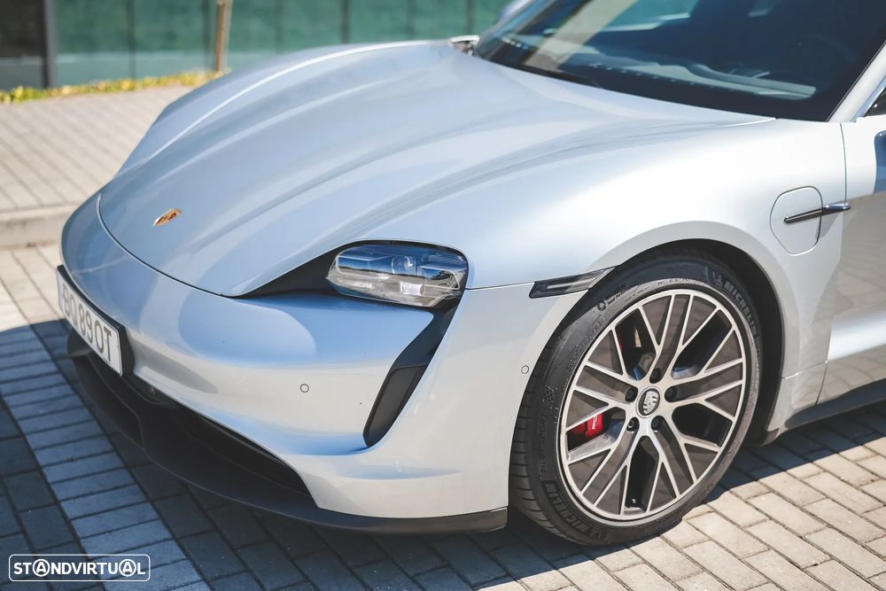 Porsche Taycan 4S - 14