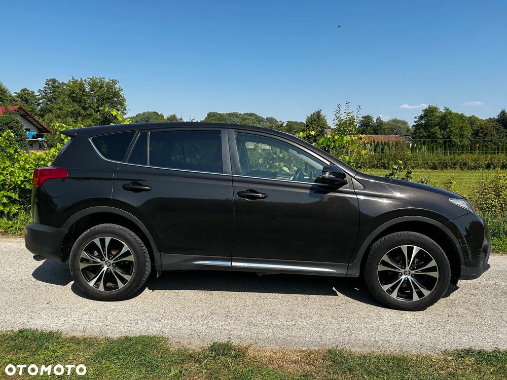 Toyota RAV4 - 1