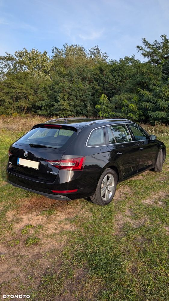 Skoda Superb 2.0 TDI Style - 9