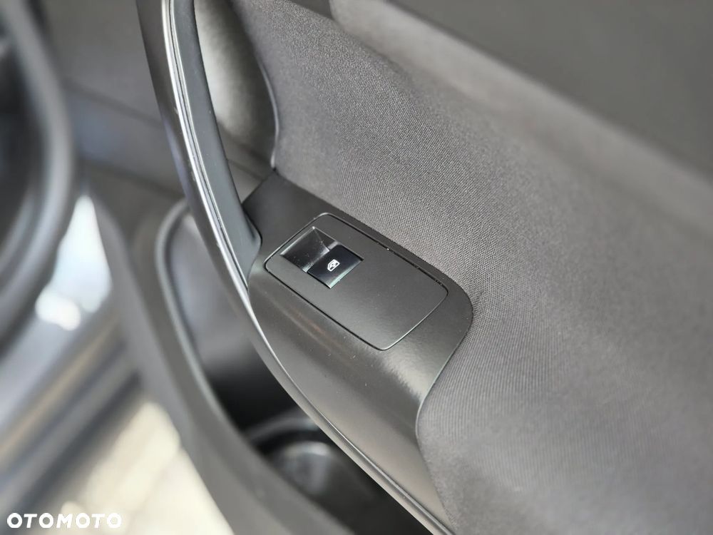 Opel Insignia - 16