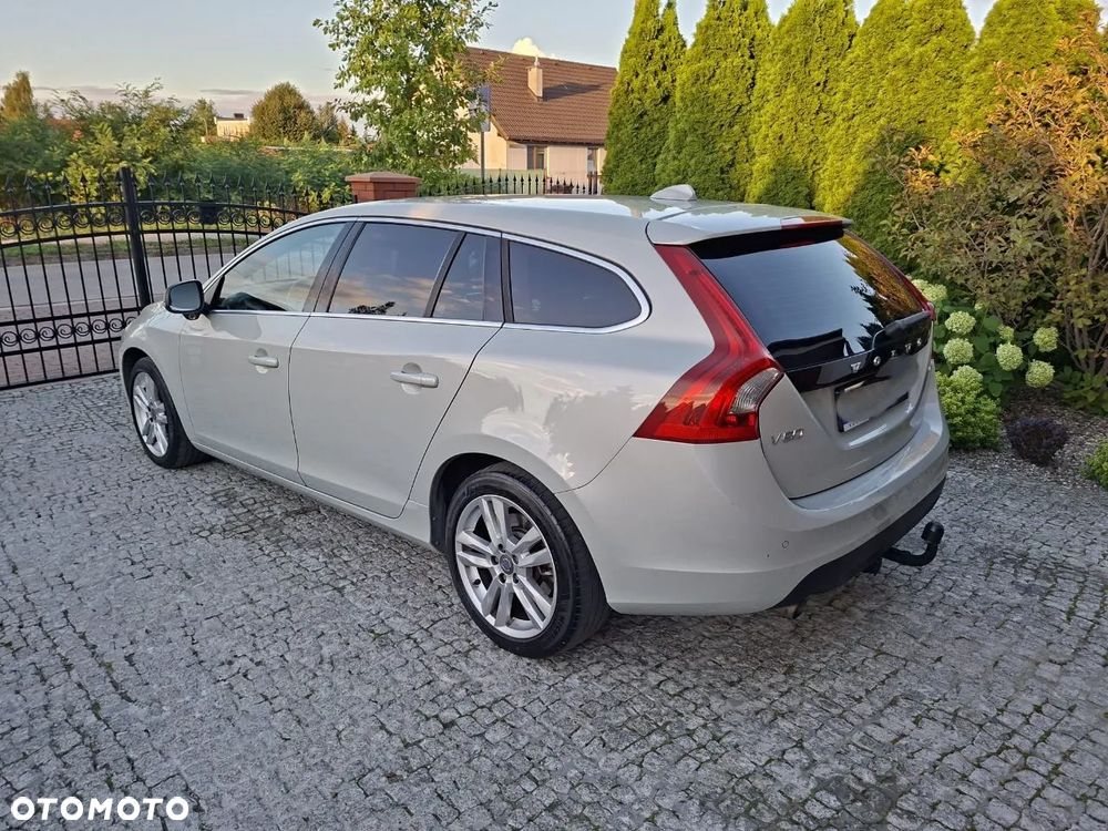 Volvo V60 D2 - 8