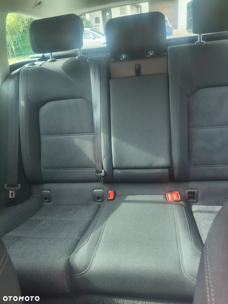 Volkswagen Passat 2.0 TDI BMT Comfortline - 14