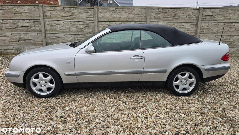 Mercedes-Benz CLK - 3