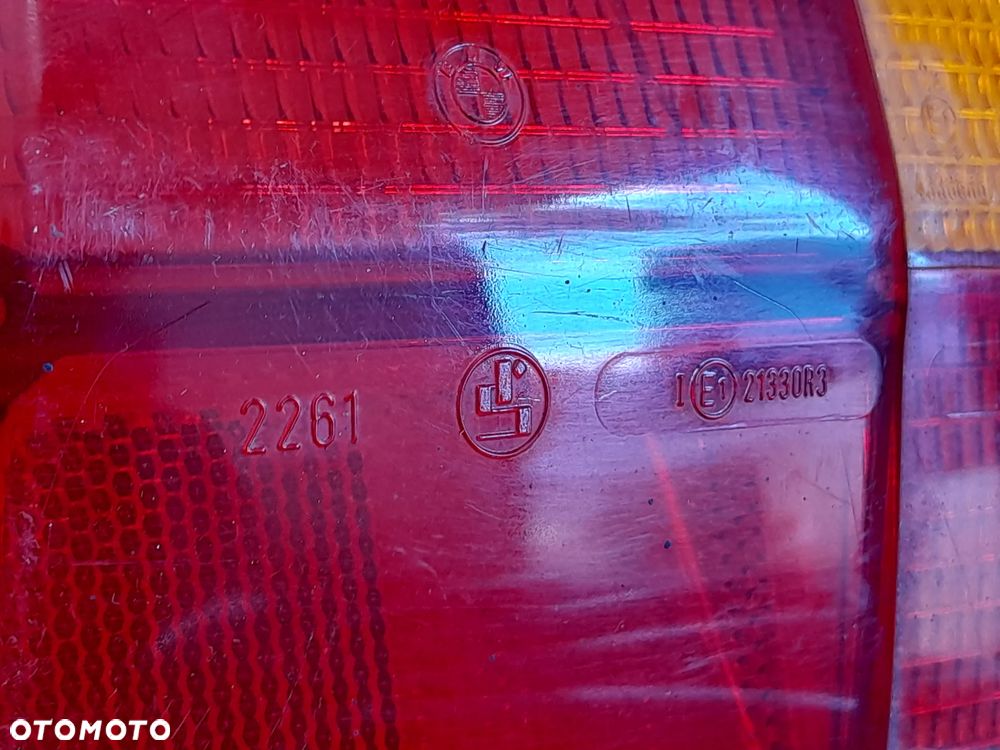Klosz lampy prawy tył BMW E12 Seria 5 BMW OE 21330R3 - 5