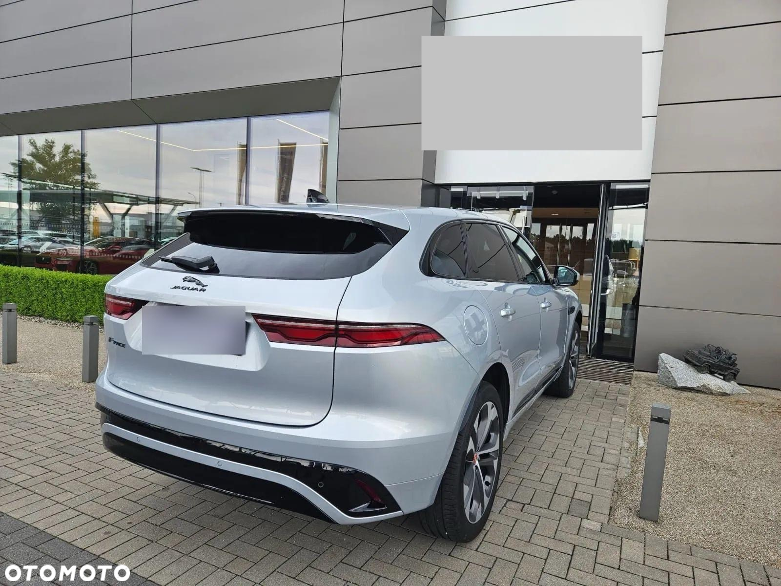 Jaguar F-Pace 2.0 P250 mHEV AWD R-Dynamic HSE - 14