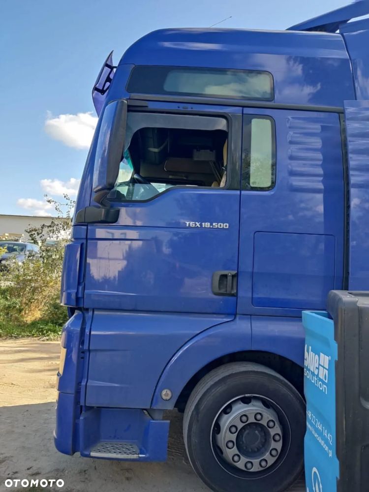 MAN TGX 500 XXL - 2