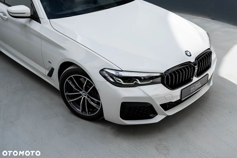 BMW Seria 5 520d xDrive mHEV M Sport sport - 33