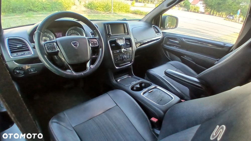 Lancia Voyager 2.8 Multijet 16v Platinum - 19