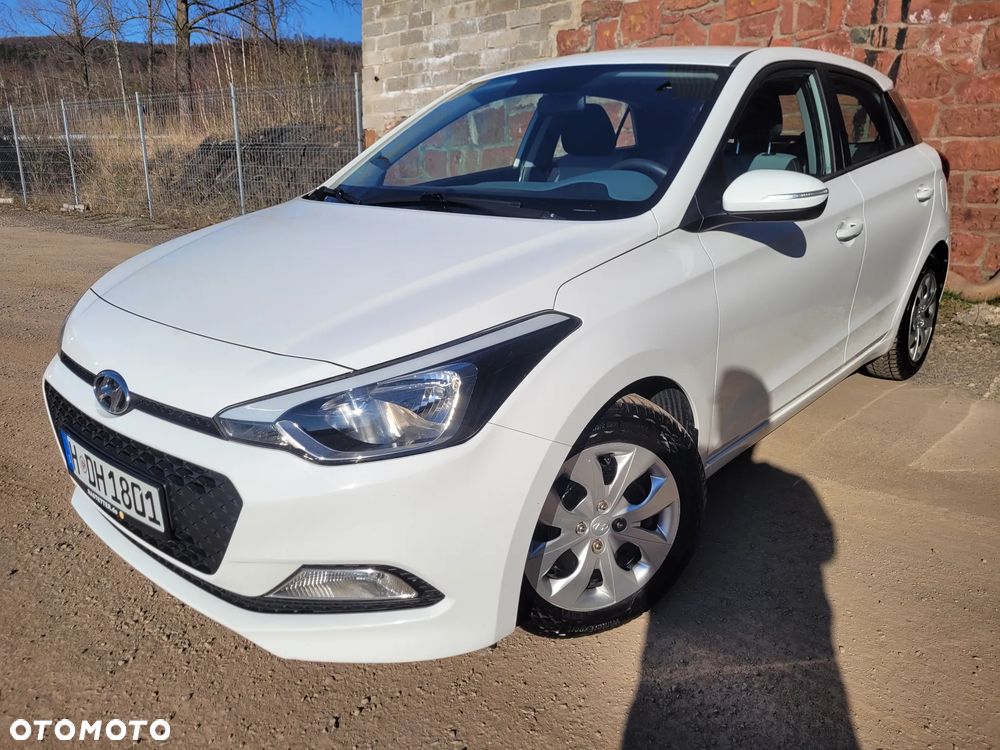 Hyundai i20 blue 1.2 Classic - 4