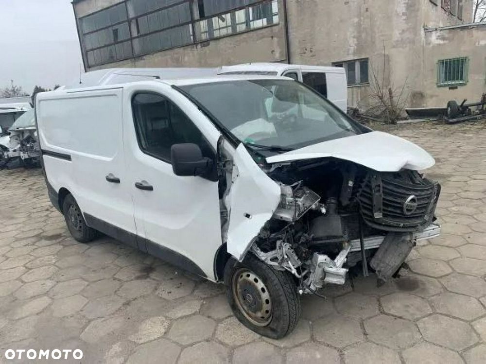 Nissan NV300 - 2