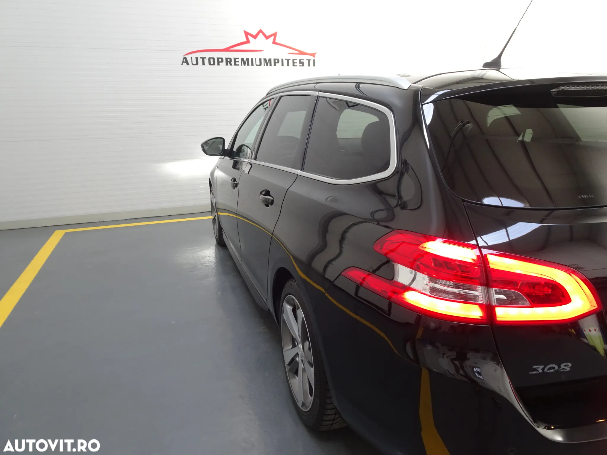 Peugeot 308 1.2L PureTech 130 S&S EAT8 GT - 13