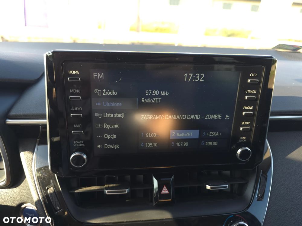 Toyota Corolla 1.8 Hybrid Comfort - 25