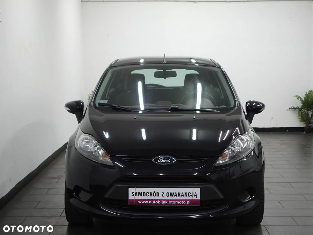 Ford Fiesta 1.25 Celebration - 12