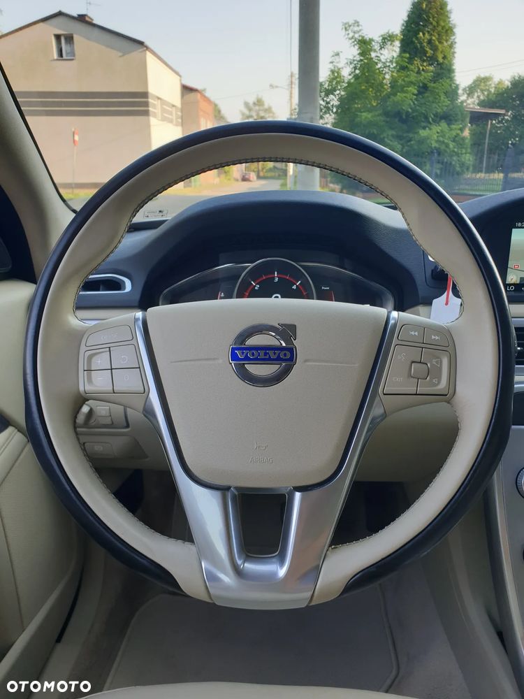 Volvo V70 D4 Geartronic Summum - 7