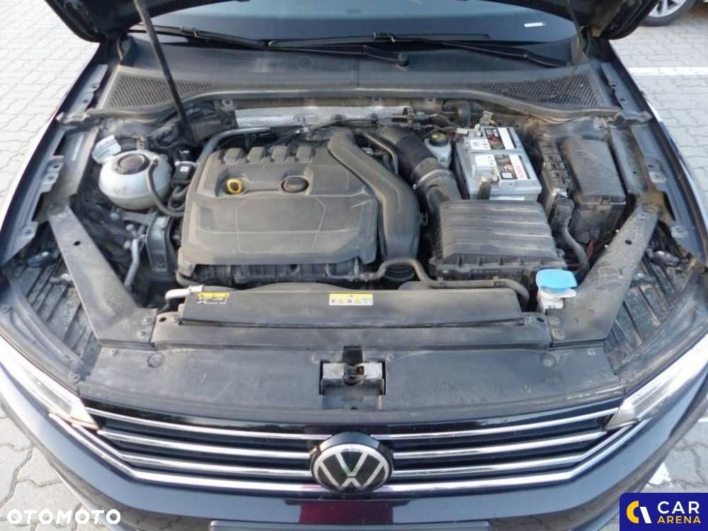 Volkswagen Passat - 16