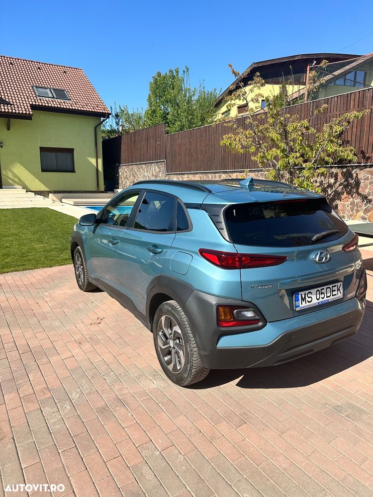 Hyundai KONA - 7