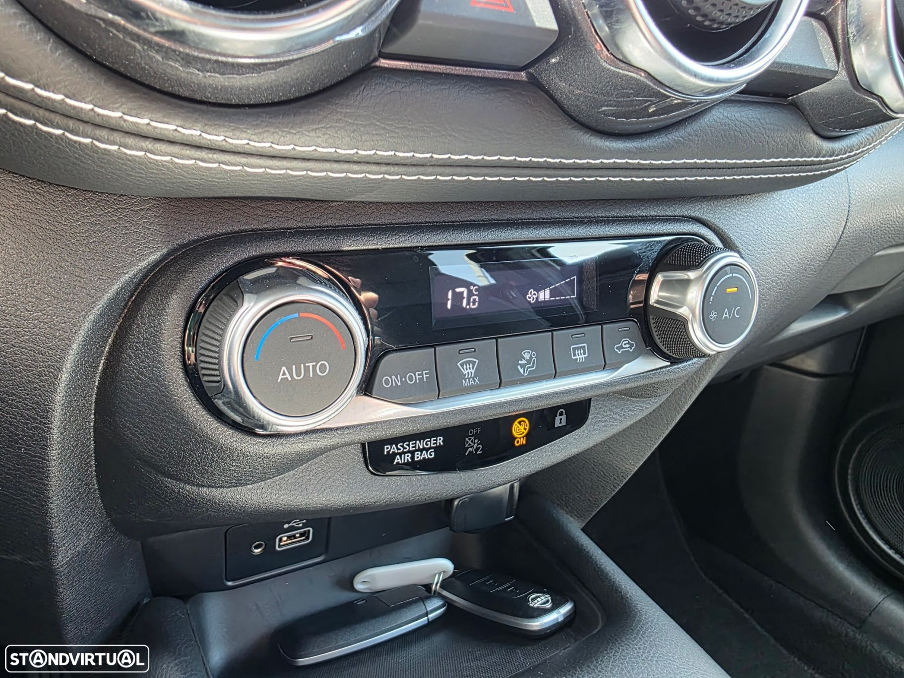 Nissan Juke 1.0 DIG-T N-Connecta NAV. - 16