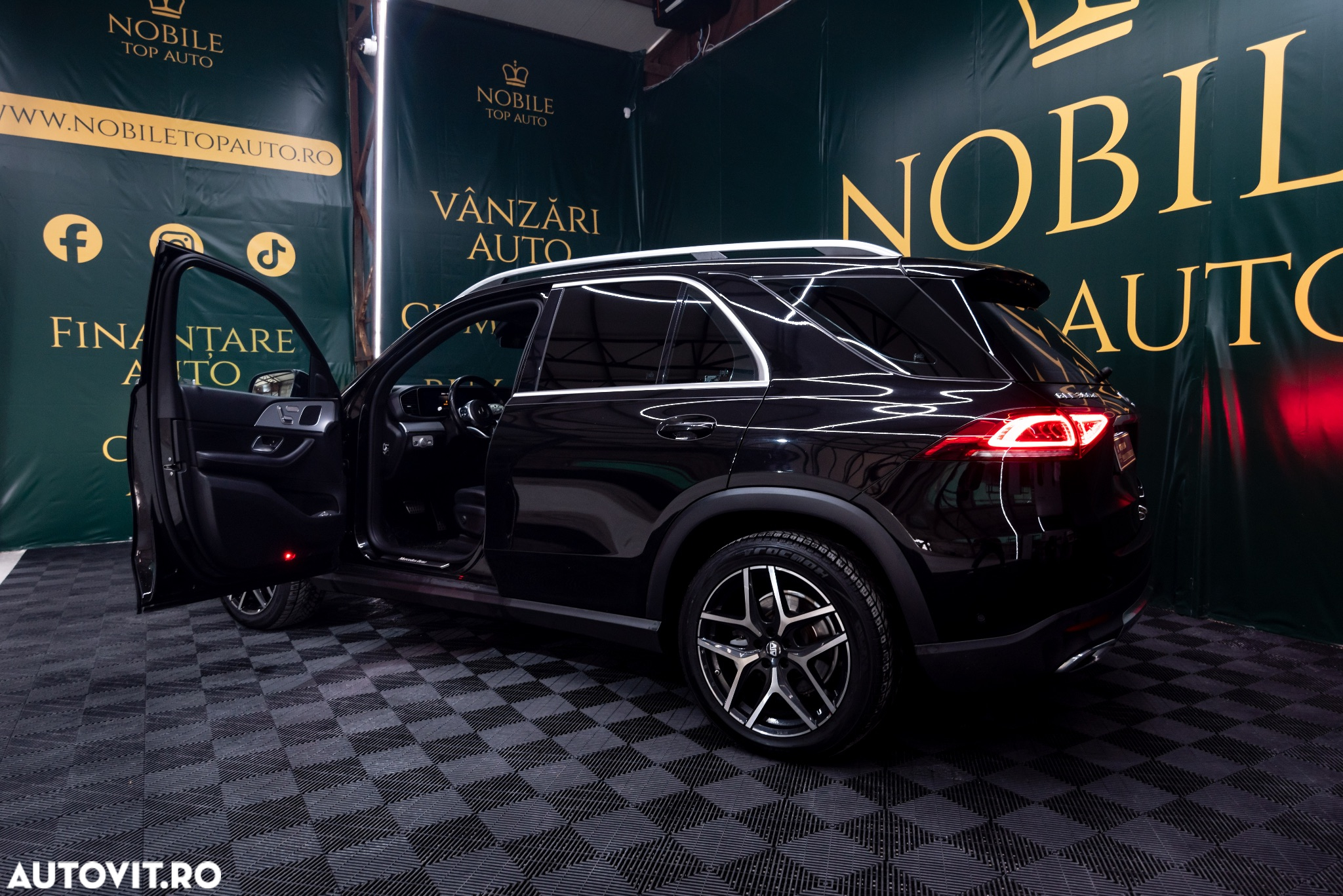 Mercedes-Benz GLE 350 d 4Matic 9G-TRONIC Exclusive - 3