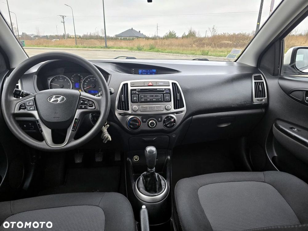 Hyundai i20 1.1 CRDi Comfort - 23