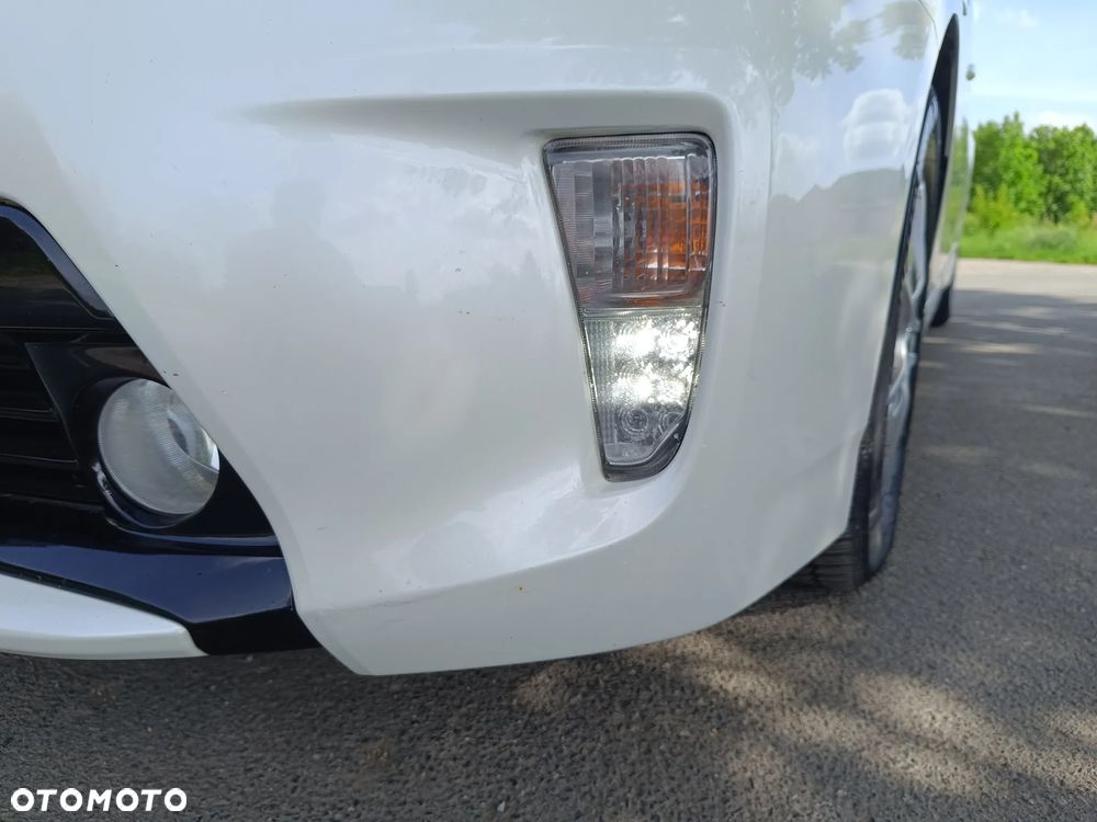 Toyota Prius 1.8 HSD Prestige - 34