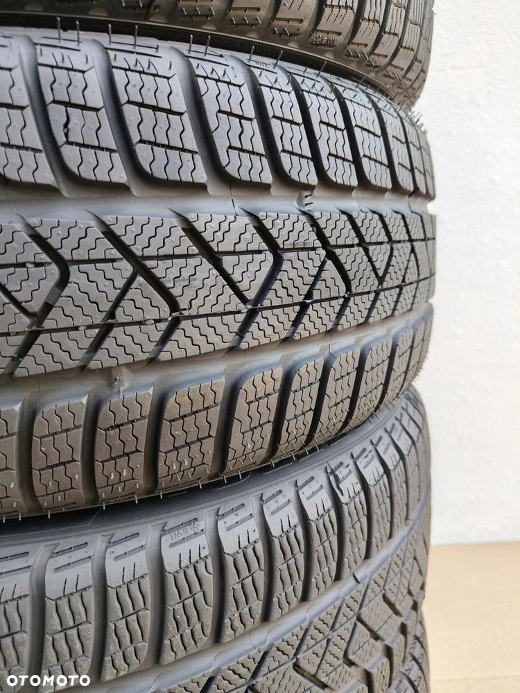 OPONY 225/40/19 225/40R19 93H PIRELLI SOTTOZERO 3 RUN FLAT - 3