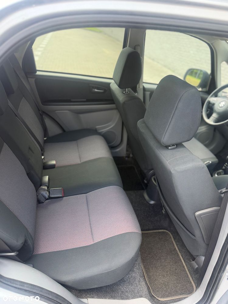 Suzuki SX4 1.6 VVT 4x4 Comfort - 10