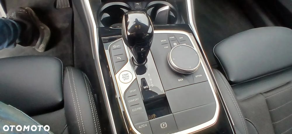 BMW Seria 3 320d Luxury Line - 18