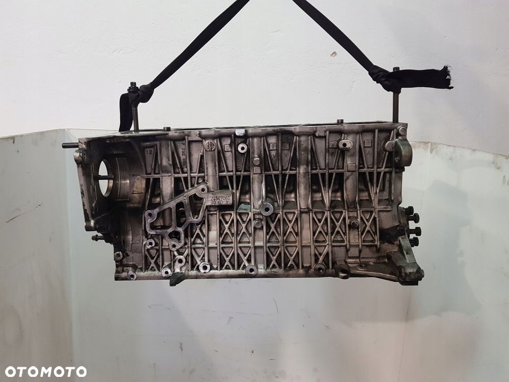 DÓŁ SILNIKA BLOK WAŁ TŁOKI BMW E90 E60 E83 E70 3.0D M57D30 306D3 - 3