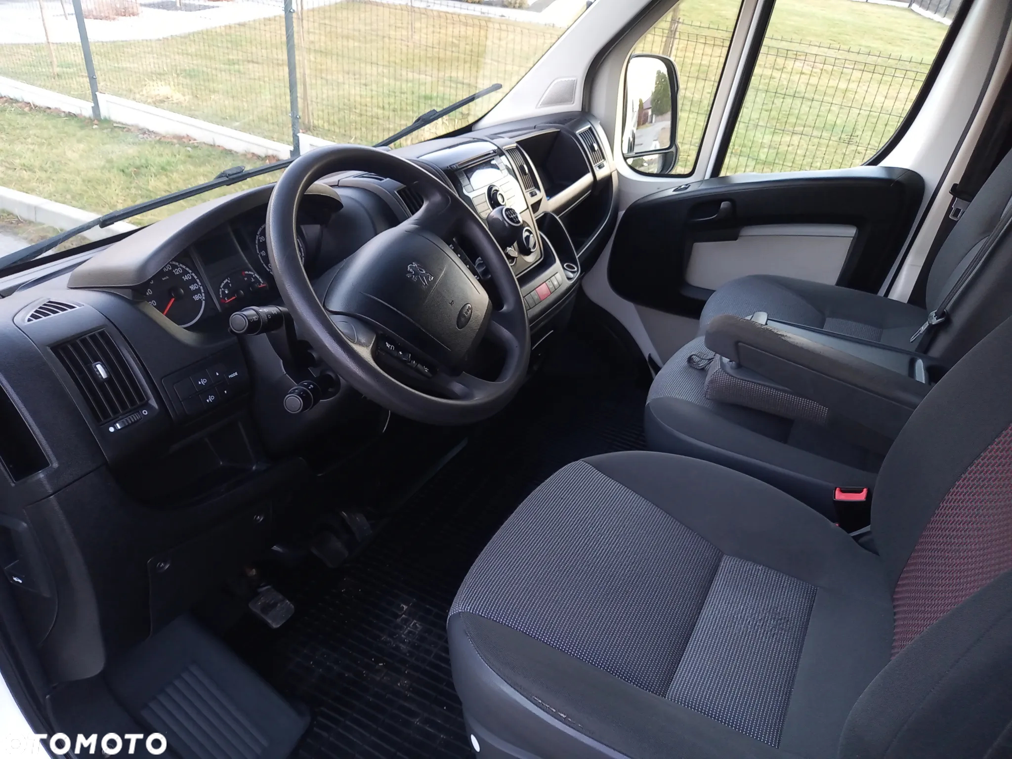 Peugeot BOXER 2.2HDI 130KM 7-Osob 2014 Brygadówka Tempomat  Klima Bagażnik - 6