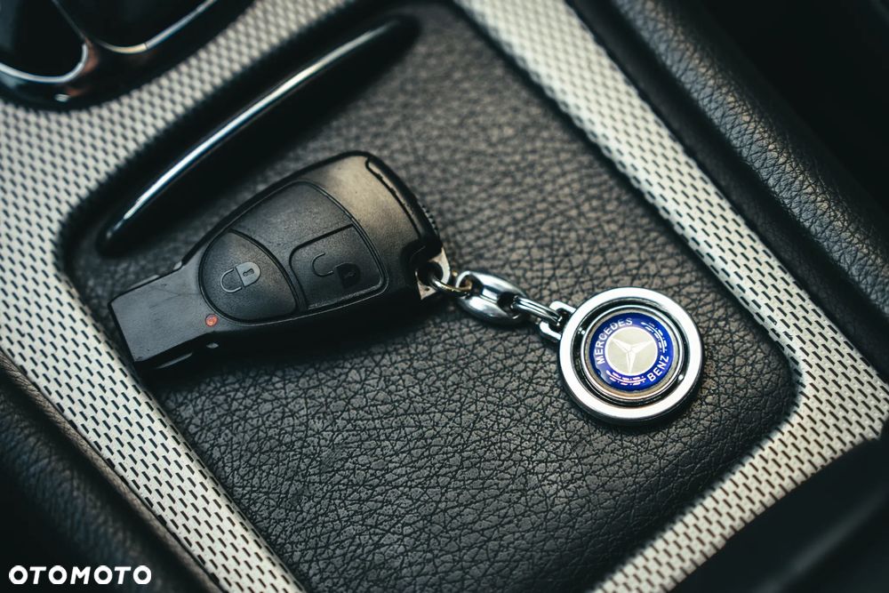 Mercedes-Benz Klasa C - 30