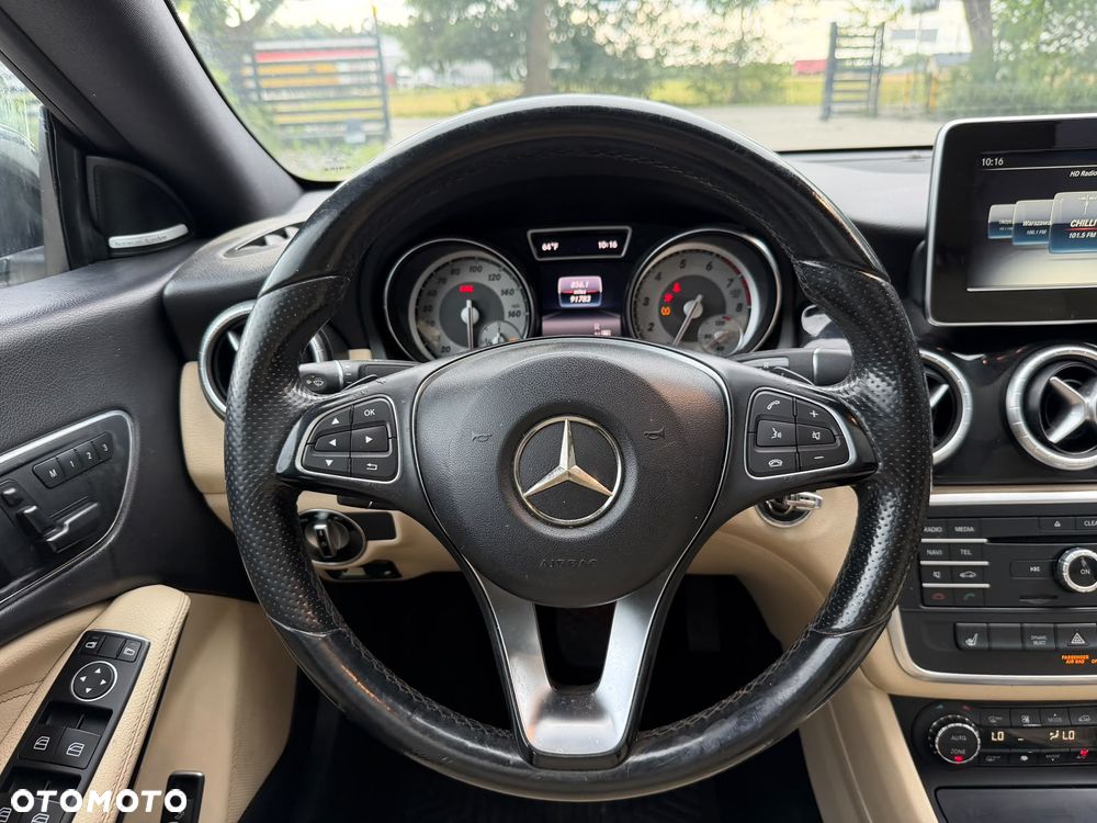 Mercedes-Benz CLA 250 7G-DCT AMG Line - 16