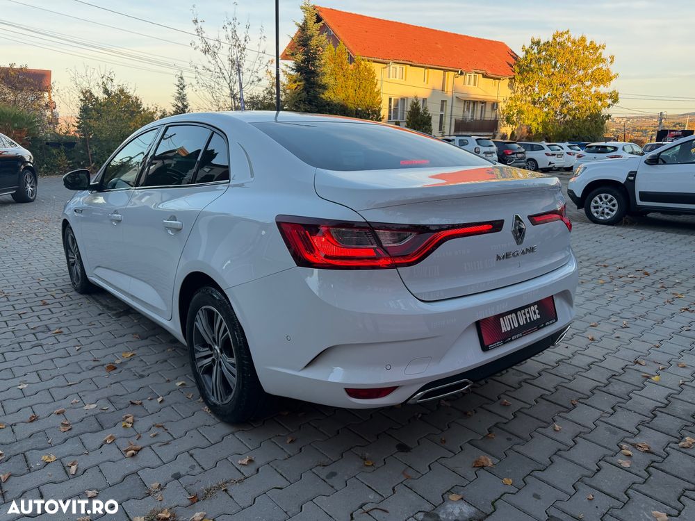 Renault Megane TCe GPF Intens - 11