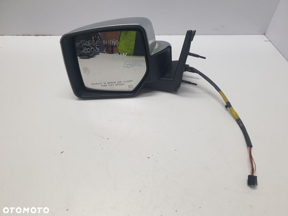LUSTERKO LEWE DODGE NITRO 2009 5PIN - 1