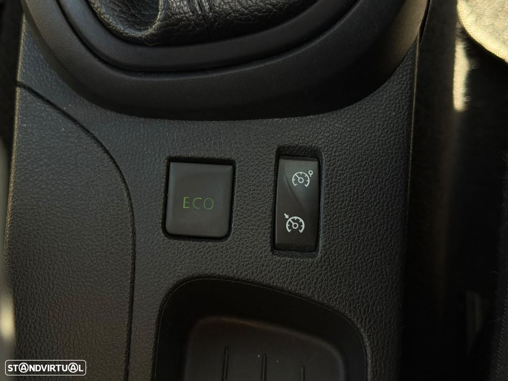 Renault Captur - 37