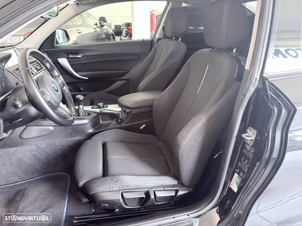 BMW 218 d Coupe Line Sport - 21