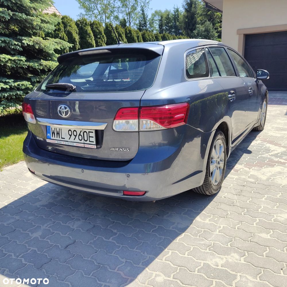 Toyota Avensis 2.0 D-4D Luna - 5