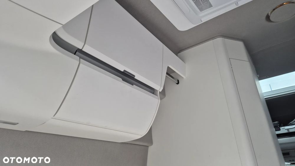Volkswagen California - 23